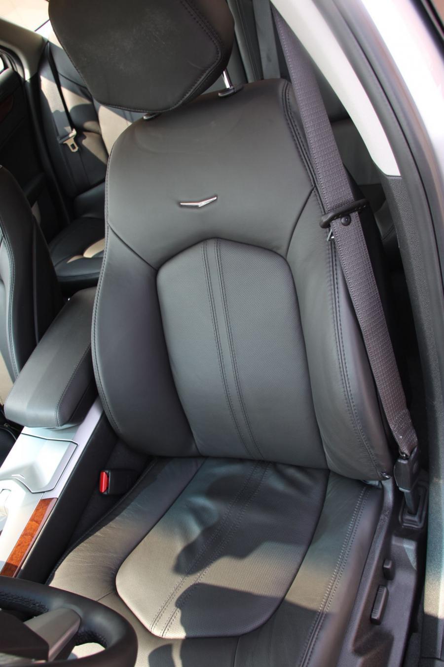  Cadillac CTS Sport Wagon 2010 года  (фото 13 из 53)